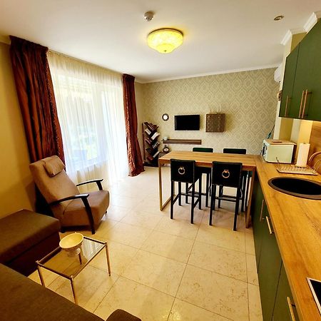 Sakura_Inn Паланга Экстерьер фото
