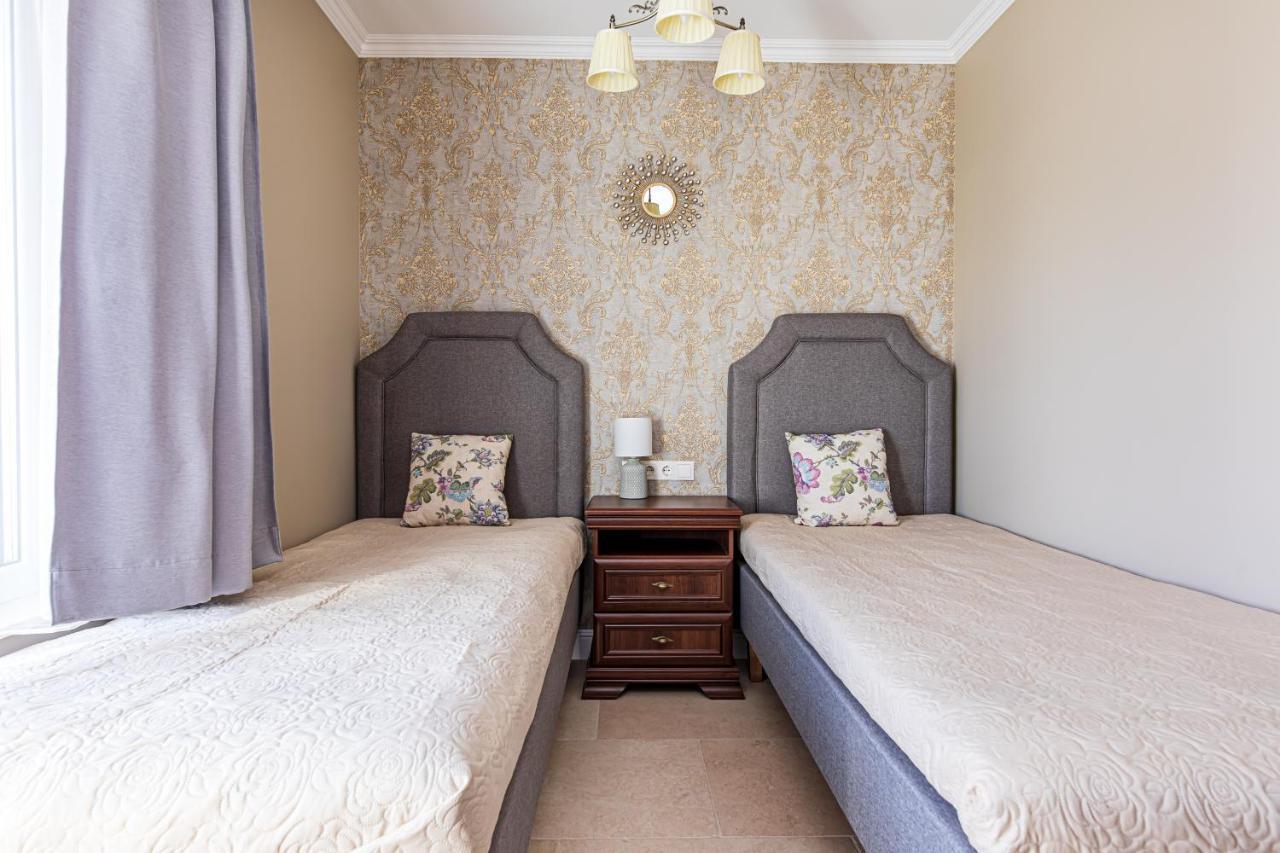 Sakura_Inn Паланга Экстерьер фото