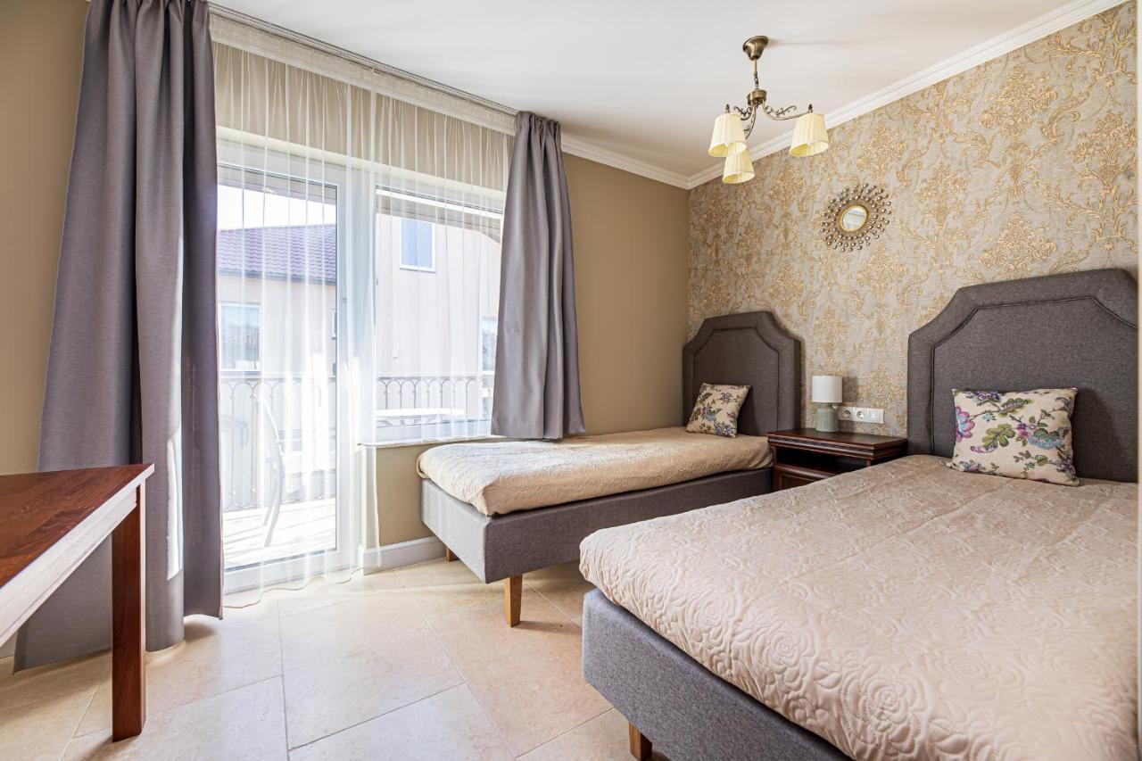 Sakura_Inn Паланга Экстерьер фото
